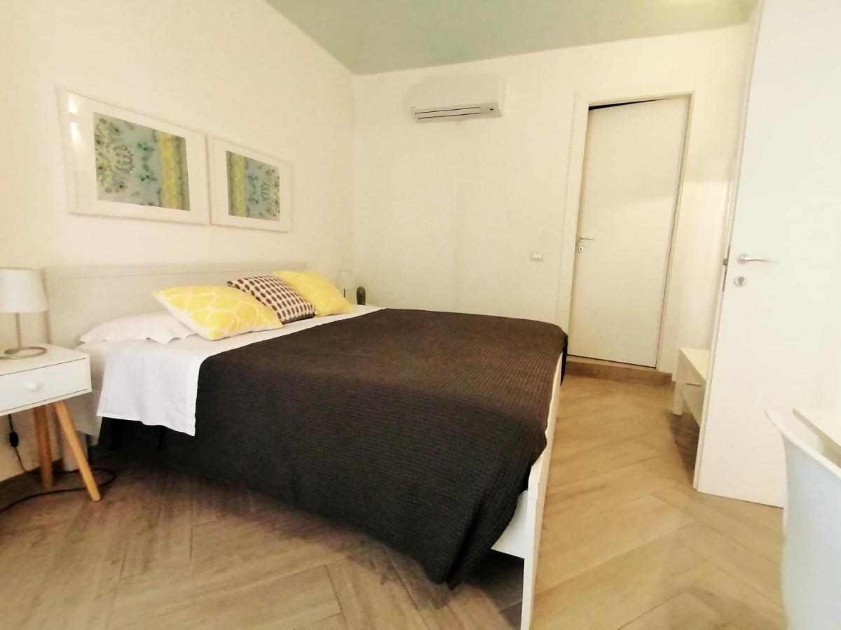 シラクーサ Le Nuvole Di Ortigia Bed & Breakfast エクステリア 写真