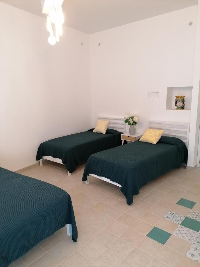 シラクーサ Le Nuvole Di Ortigia Bed & Breakfast エクステリア 写真